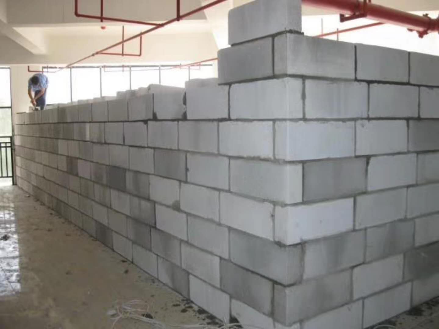 大东蒸压加气混凝土砌块承重墙静力和抗震性能的研究